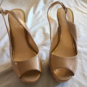Jessica Simpson 7.5 size tan patent leather open toe and heel